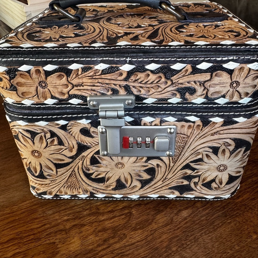 Floral Patterned Tooled Lockable Jewelry Case